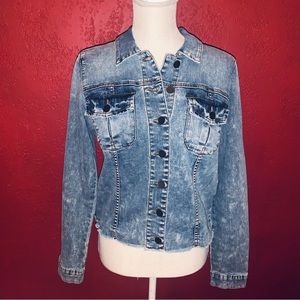 Women’s denim shirt/jean jacket size medium by Kut by the Kloth